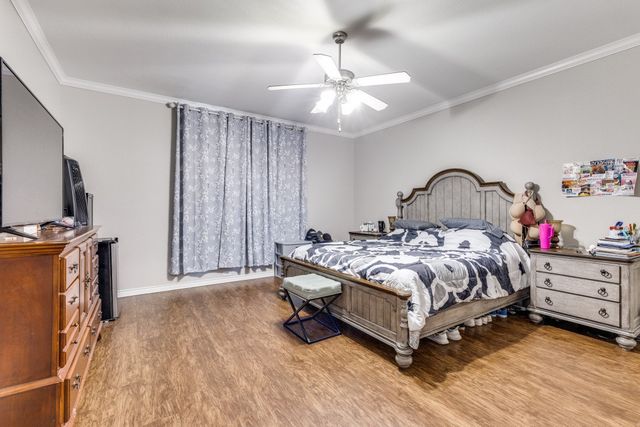 1121 Hidden Glen Court, Burleson, TX 76028