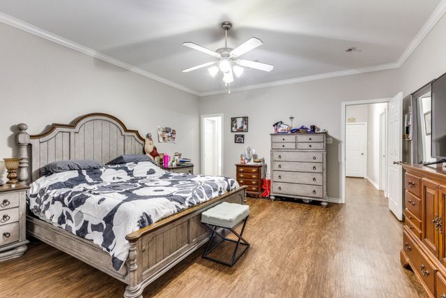 1121 Hidden Glen Court, Burleson, TX 76028