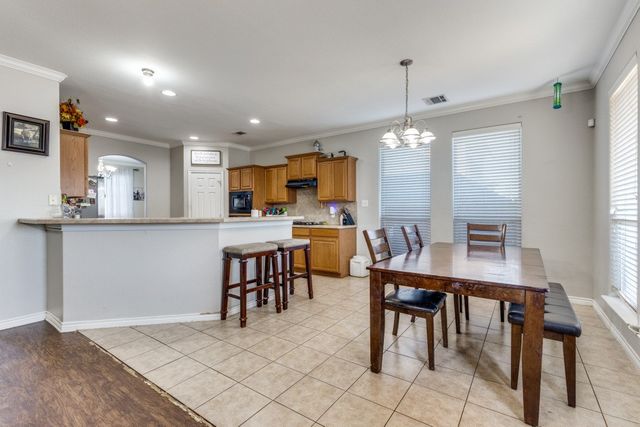 1121 Hidden Glen Court, Burleson, TX 76028