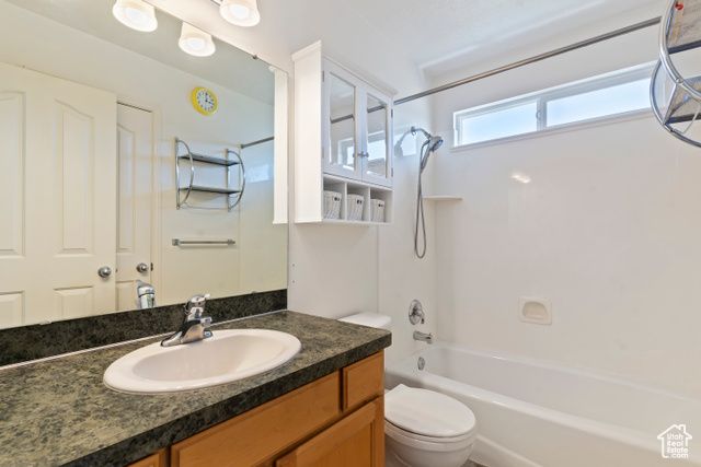 4164 W 5950 S, Roy, UT 84067