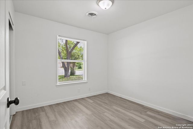 317 E Wright Blvd, Universal City, TX 78148