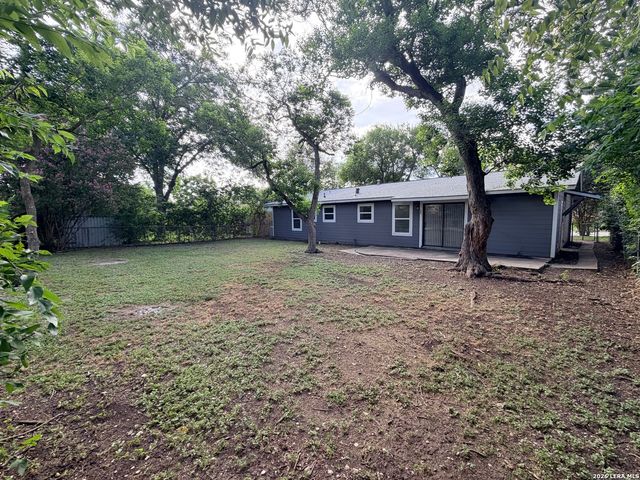 317 E Wright Blvd, Universal City, TX 78148