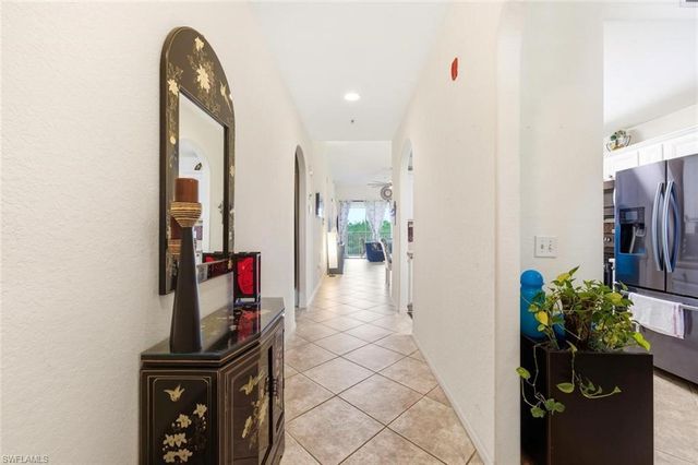 6828 Sterling Greens PL 4405, Naples, FL 34104