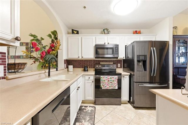 6828 Sterling Greens PL 4405, Naples, FL 34104