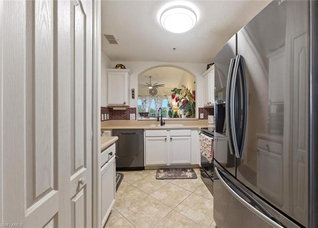 6828 Sterling Greens PL 4405, Naples, FL 34104