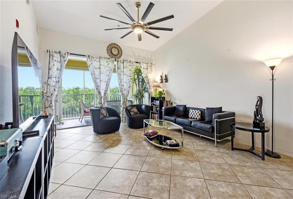 6828 Sterling Greens PL 4405, Naples, FL 34104