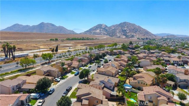 1441 Albillo Loop, Perris, CA 92571