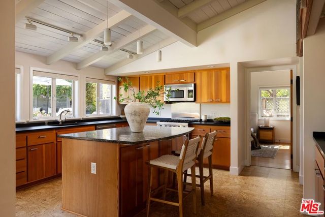 4217 Avenue Del Mar, Carpinteria, CA 93013