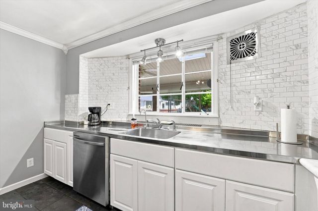 3021 WINCHESTER AVE, Philadelphia, PA 19136