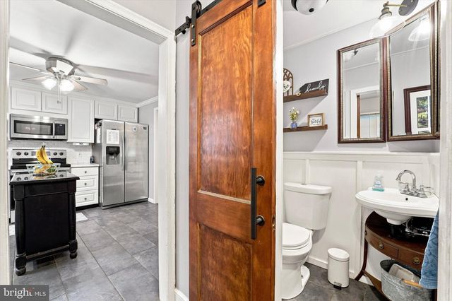 3021 WINCHESTER AVE, Philadelphia, PA 19136