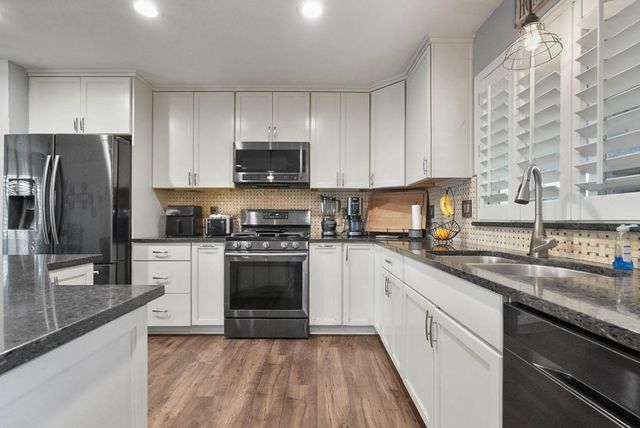 3360 Stanley Ave, Turlock, CA 95382