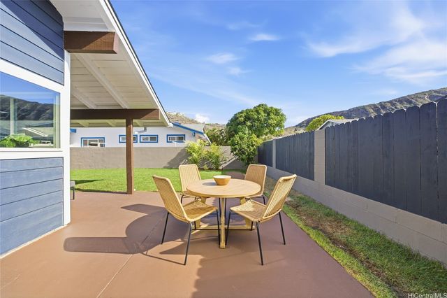 7203 Opaekaa Street, Honolulu, HI 96825