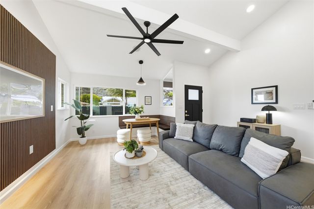 7203 Opaekaa Street, Honolulu, HI 96825