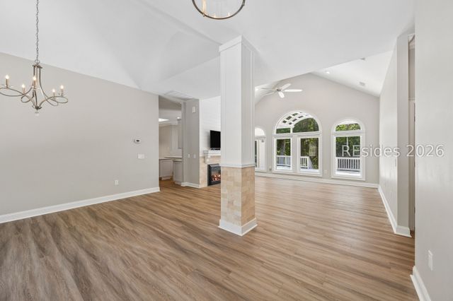 11 Forest Dr, Hilton Head Island, SC 29928