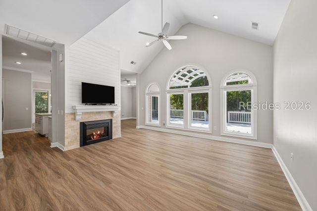 11 Forest Dr, Hilton Head Island, SC 29928