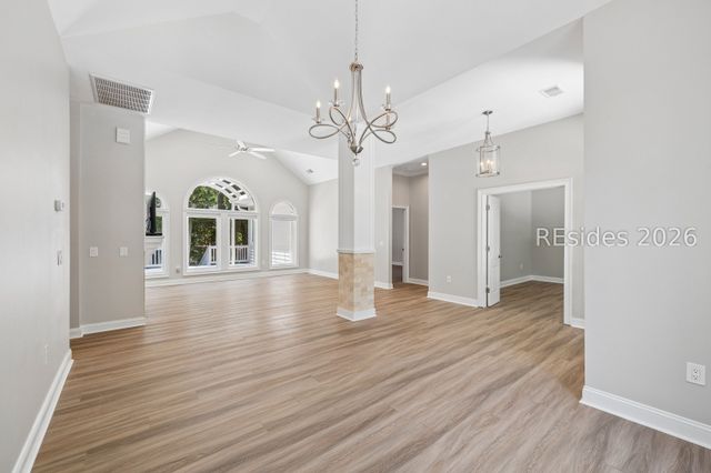 11 Forest Dr, Hilton Head Island, SC 29928