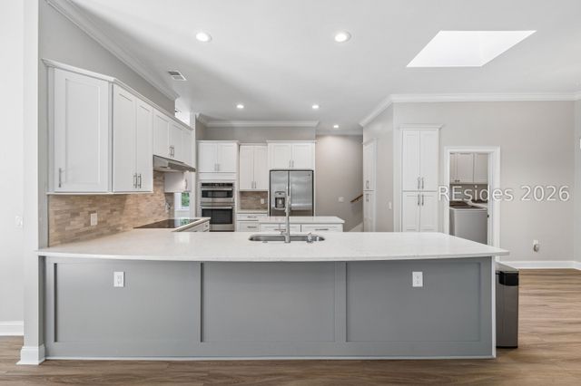 11 Forest Dr, Hilton Head Island, SC 29928