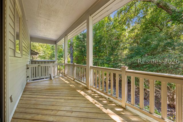 11 Forest Dr, Hilton Head Island, SC 29928