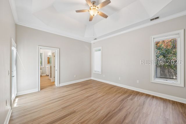 11 Forest Dr, Hilton Head Island, SC 29928