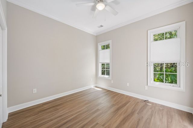 11 Forest Dr, Hilton Head Island, SC 29928