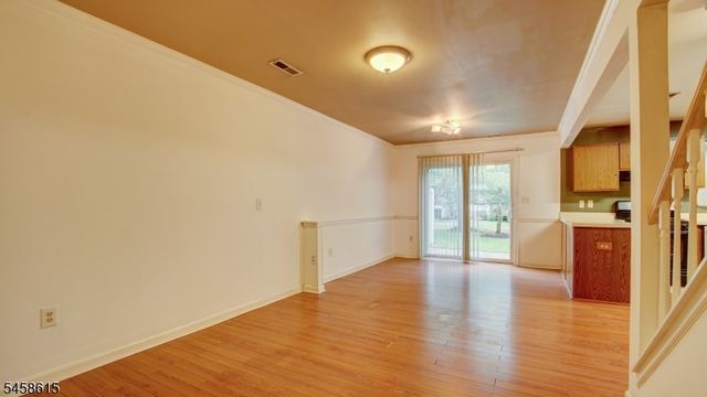 8 Forden Ct, Sayreville Boro, NJ 08872