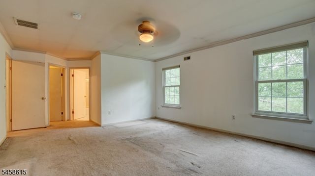 8 Forden Ct, Sayreville Boro, NJ 08872