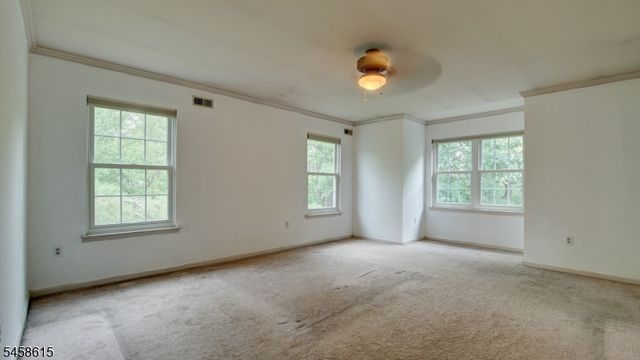 8 Forden Ct, Sayreville Boro, NJ 08872