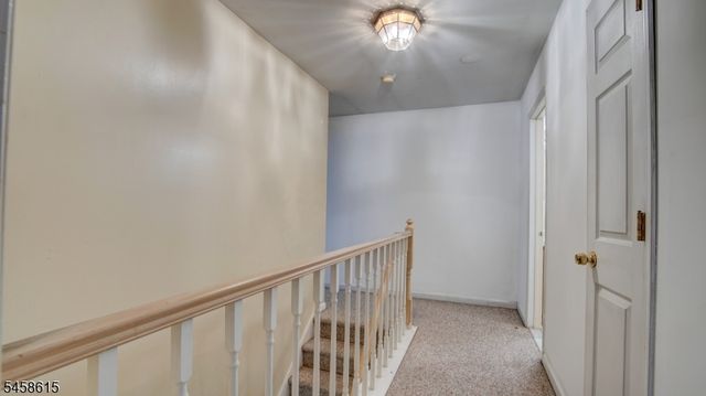 8 Forden Ct, Sayreville Boro, NJ 08872