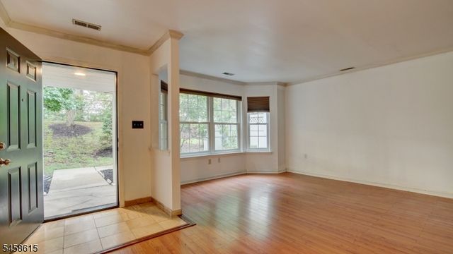 8 Forden Ct, Sayreville Boro, NJ 08872
