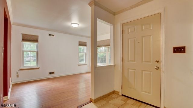 8 Forden Ct, Sayreville Boro, NJ 08872