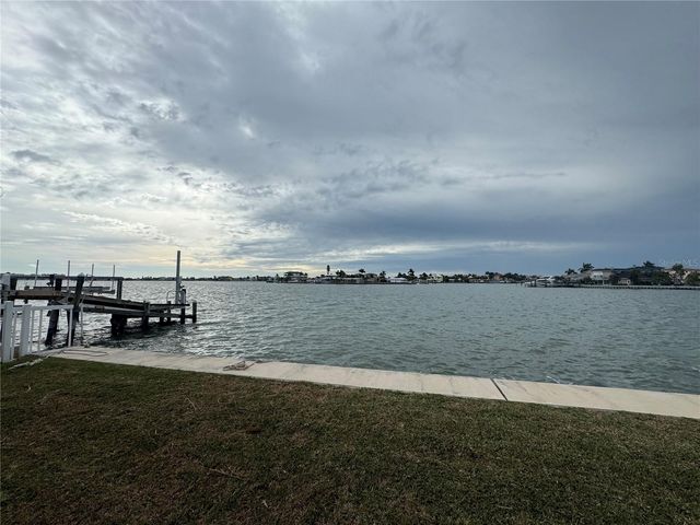 535 173RD AVENUE, North Redington Beach, FL 33708