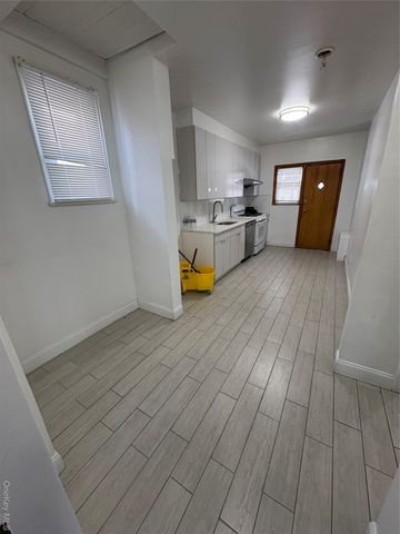 1826 Mulford Avenue 2, Bronx, NY 10461