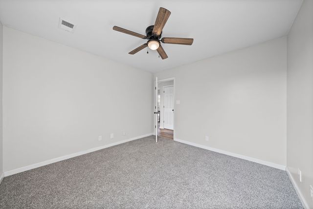 1015 Shadow Ridge Ave, Oak Grove, KY 42262