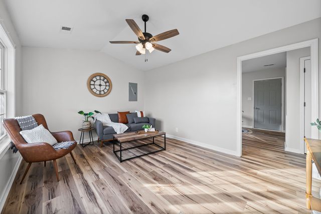 1015 Shadow Ridge Ave, Oak Grove, KY 42262