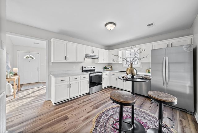 1015 Shadow Ridge Ave, Oak Grove, KY 42262