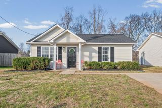 1015 Shadow Ridge Ave, Oak Grove, KY 42262
