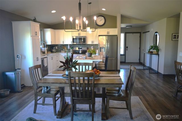 3030 Riverview Lane, Malaga, WA 98828