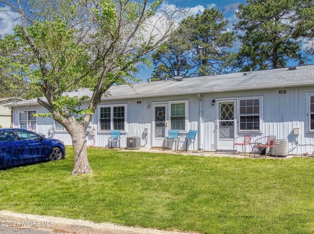 11C Cambridge Circle, Manchester, NJ 08759