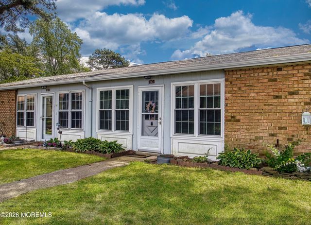 11C Cambridge Circle, Manchester, NJ 08759