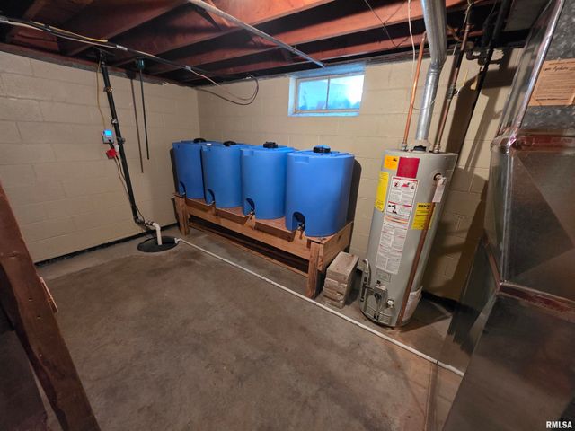 24 Wenzel Lane, Springfield, IL 62702