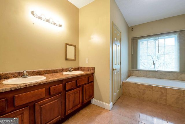 4050 Old Fairburn Road, Atlanta, GA 30349