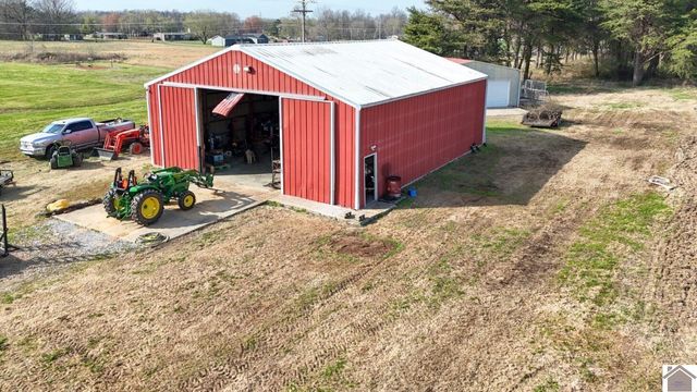 12175 Woodville Rd, Kevil, KY 48053