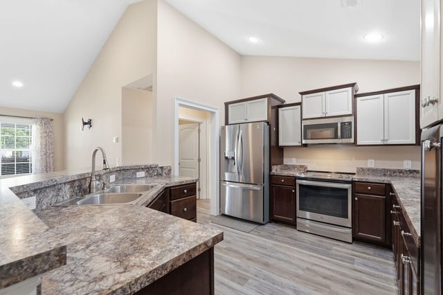 226 Blue Jacket Dr., Aynor, SC 29544