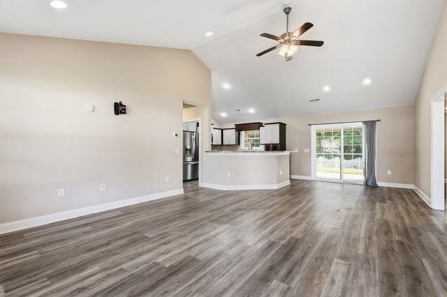 226 Blue Jacket Dr., Aynor, SC 29544