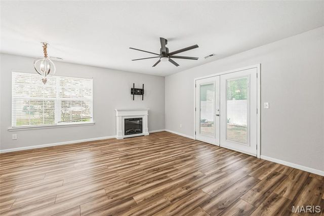 811 Woodside Creek Dr Drive, Festus, MO 63028