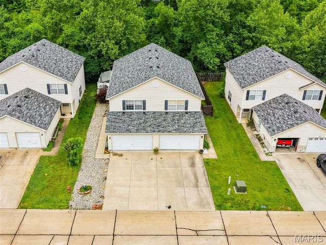 811 Woodside Creek Dr Drive, Festus, MO 63028