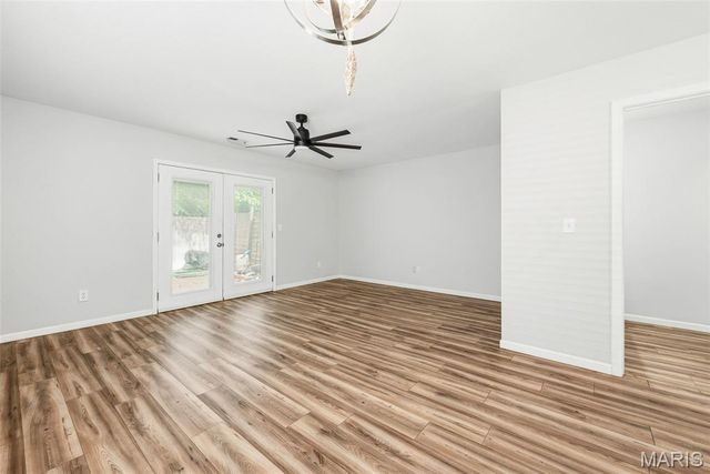 811 Woodside Creek Dr Drive, Festus, MO 63028
