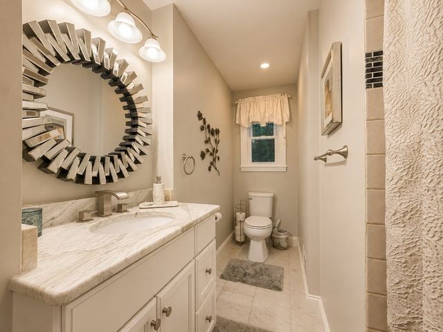 411 Pleasant St, Framingham, MA 01701