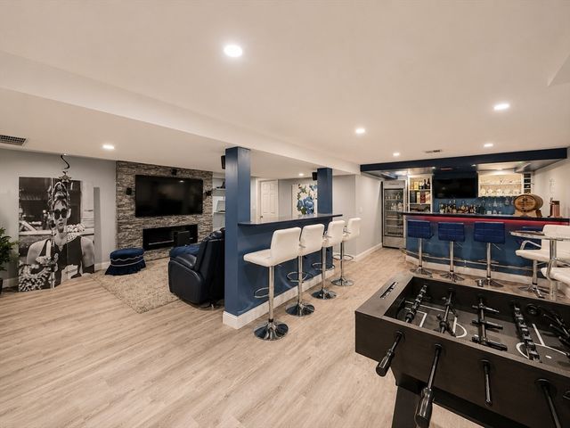 411 Pleasant St, Framingham, MA 01701