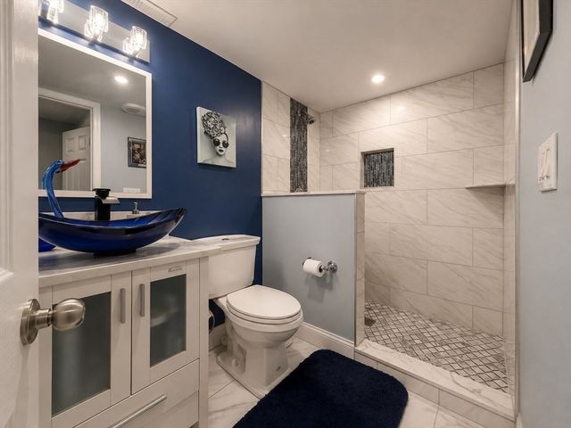 411 Pleasant St, Framingham, MA 01701